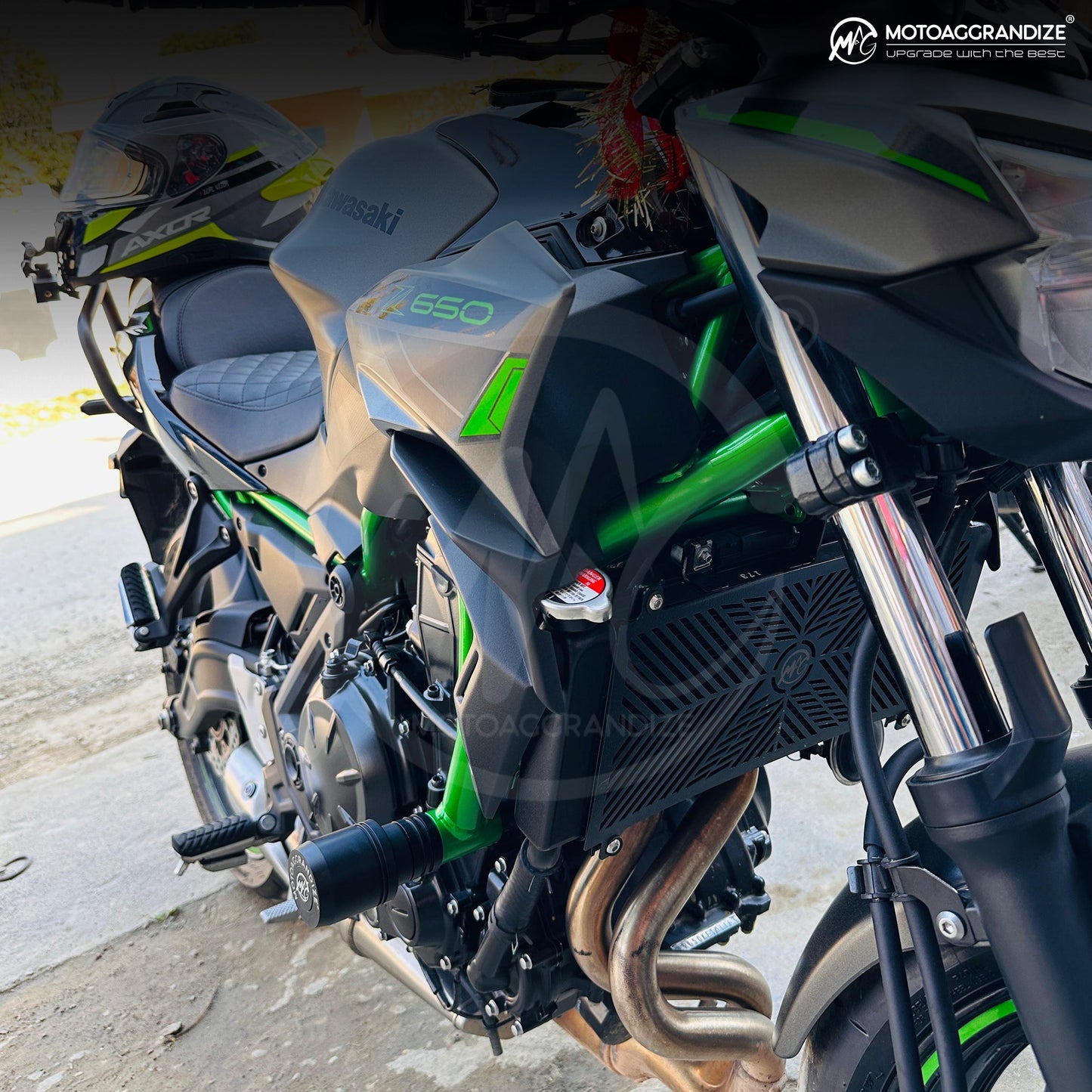 Radiator guard for Kawasaki Ninja 650/ Z650