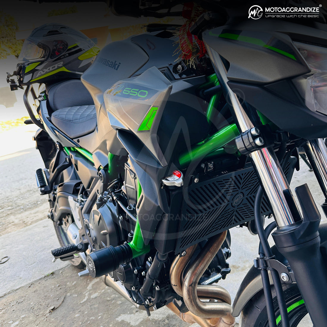 Radiator guard for Kawasaki Ninja 650/ Z650